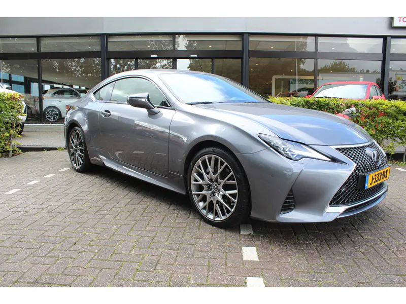 Lexus RC