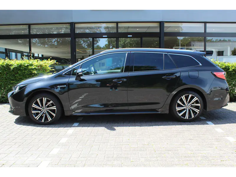 Toyota Corolla Touring Sports