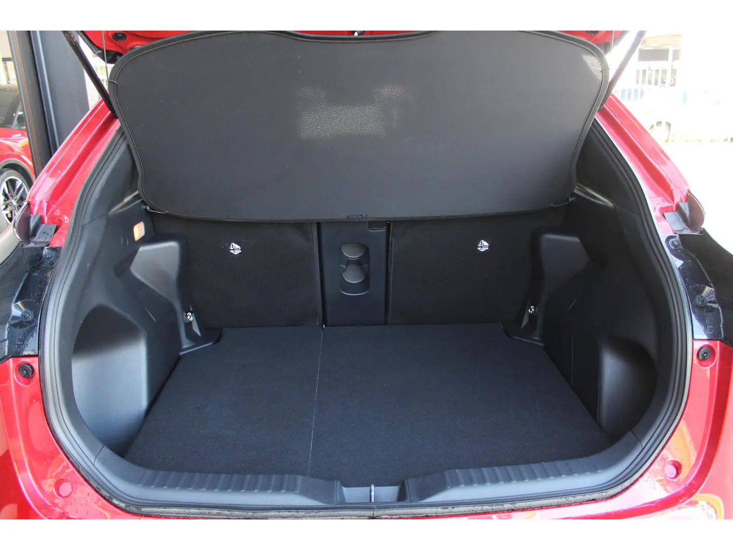 Toyota Yaris Cross 13