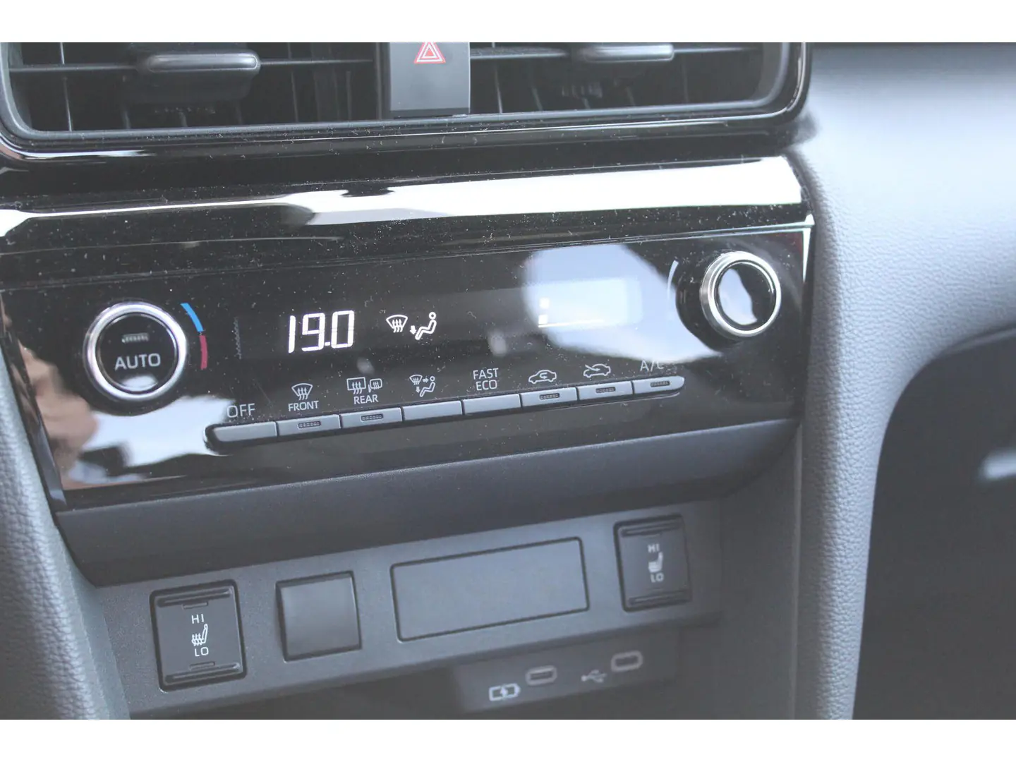 Toyota Yaris Cross 14