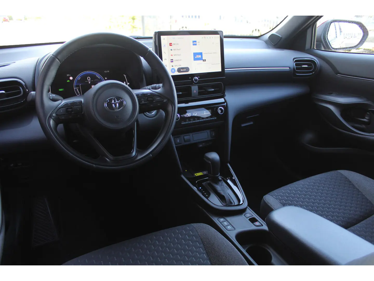 Toyota Yaris Cross 2