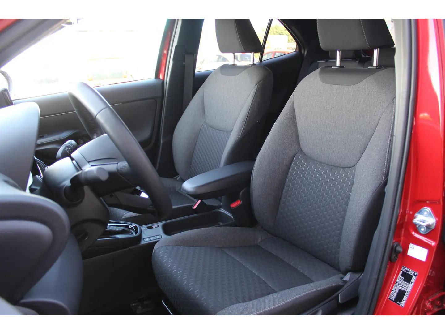 Toyota Yaris Cross 8